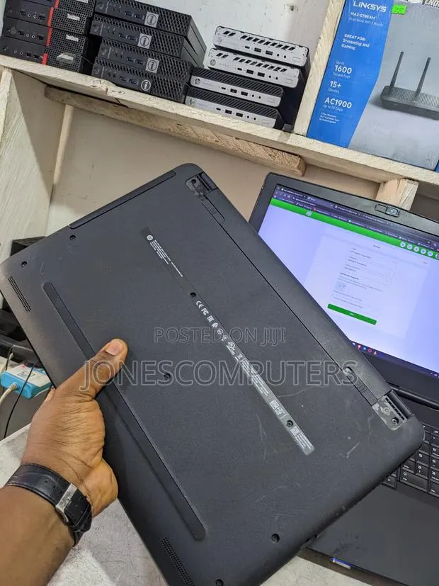 Laptop HP Pavilion 15 8GB Intel Core i7 SSD 256GB · Photo 1
