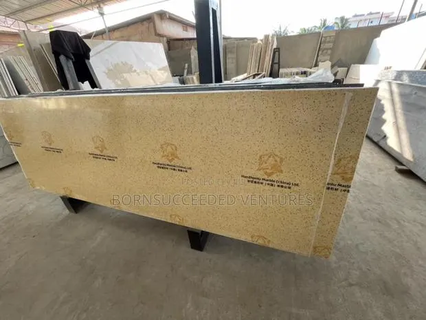 New Diamond Gold Quartz Stones 9ft by 3ft · Photo 1