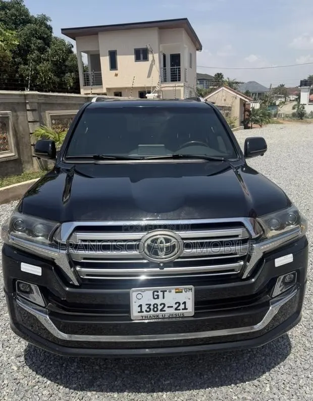 Toyota Land Cruiser 5.7 V8 VX-S 2020 Black · Photo 1