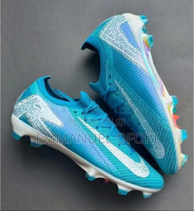 Football Boots · Photo 1