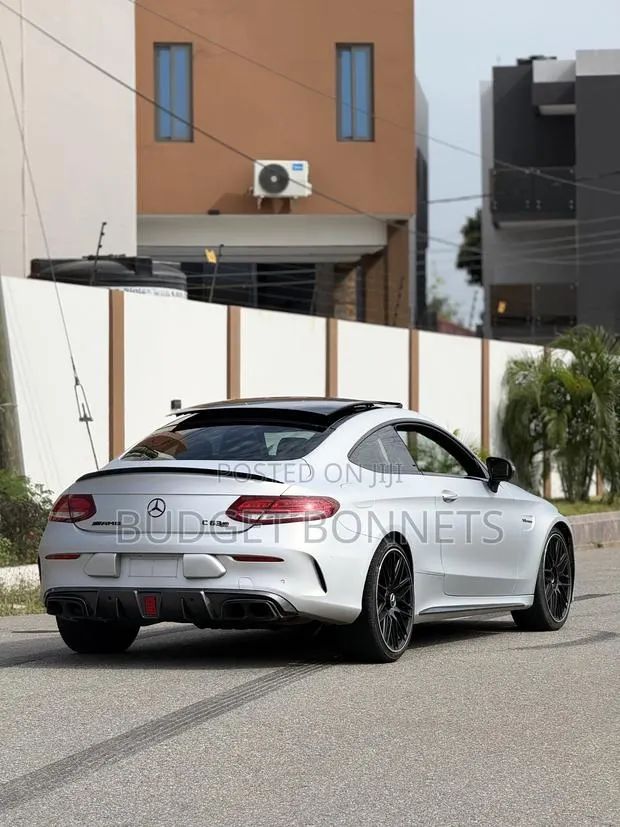 Mercedes-Benz C63 S RWD Coupe (4.0L V8 7A) 2018 Silver · Photo 1