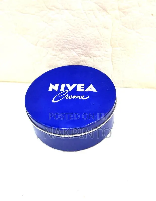 Nivea Blue Can Creme · Photo 1