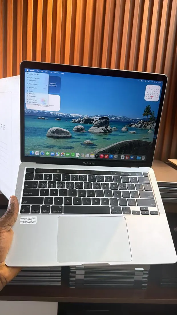 Laptop Apple MacBook Pro 16GB Intel Core i7 SSD 512GB · Photo 1