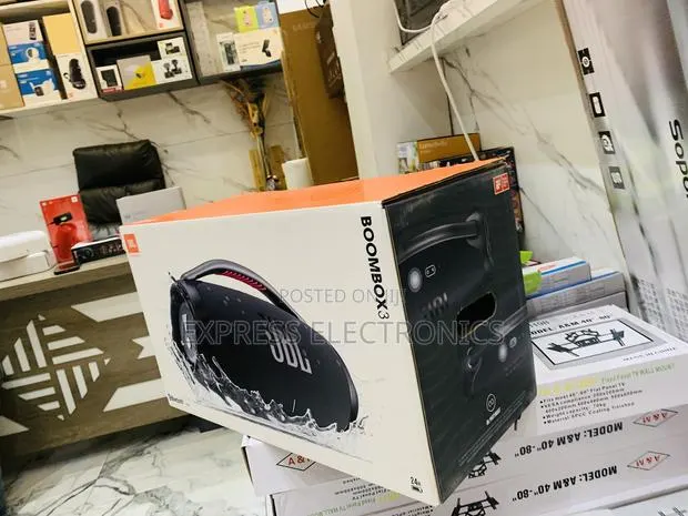3-Ways Speaker System Bluetooth Boombox 3 Black. · Photo 1