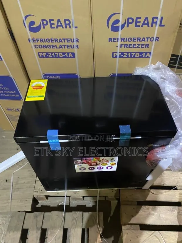 Strongly Made Rainbow 200litres Chest Freezer · Photo 1