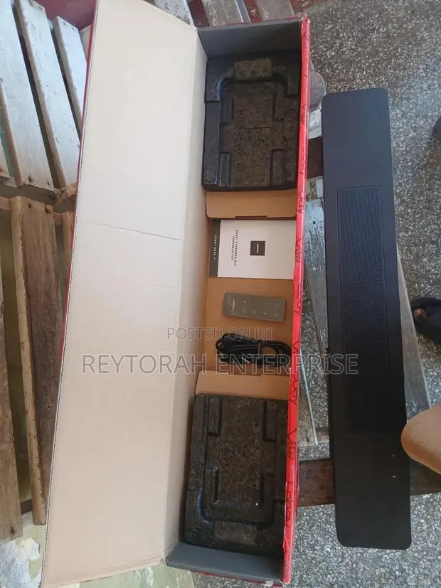 Bose Smart Soundbar 550 · Photo 1