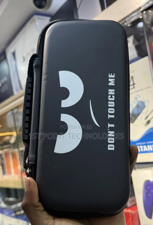 Nintendo Switch Bag - Don’T Touch Me Edition · Photo 1