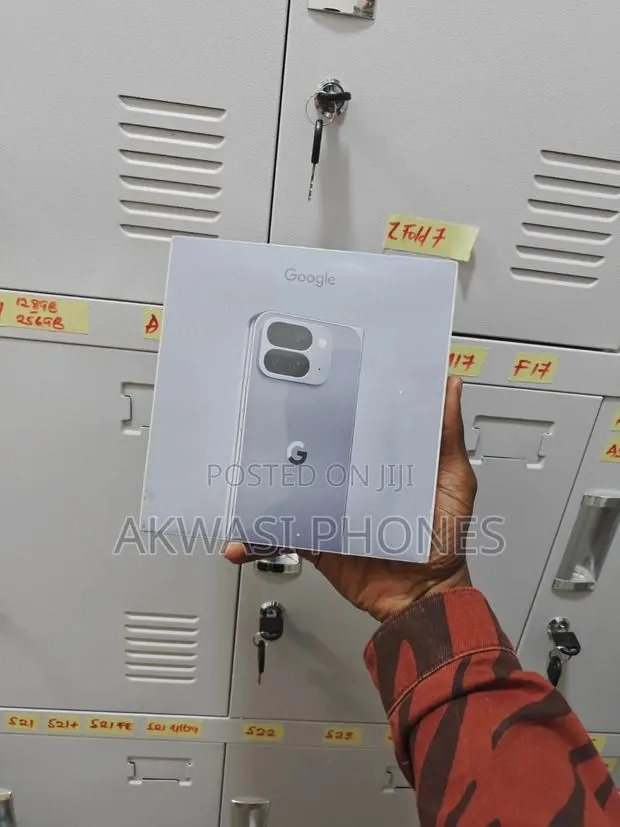 New Google Pixel 10 Pro Fold 256 GB Blue · Photo 1