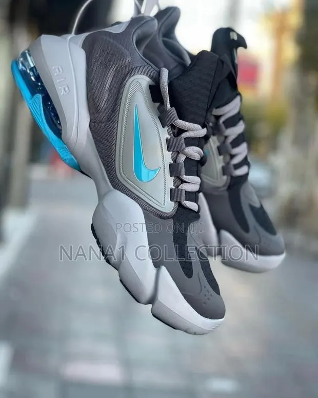 Nike Air Max Alpha Savage · Photo 1