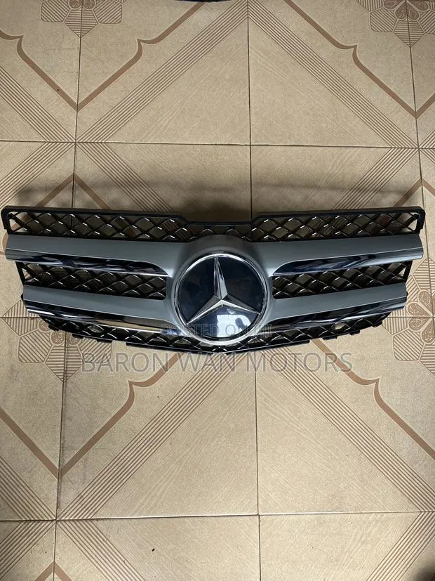 GLK Front Grill Both New and Old Type Available · Photo 1