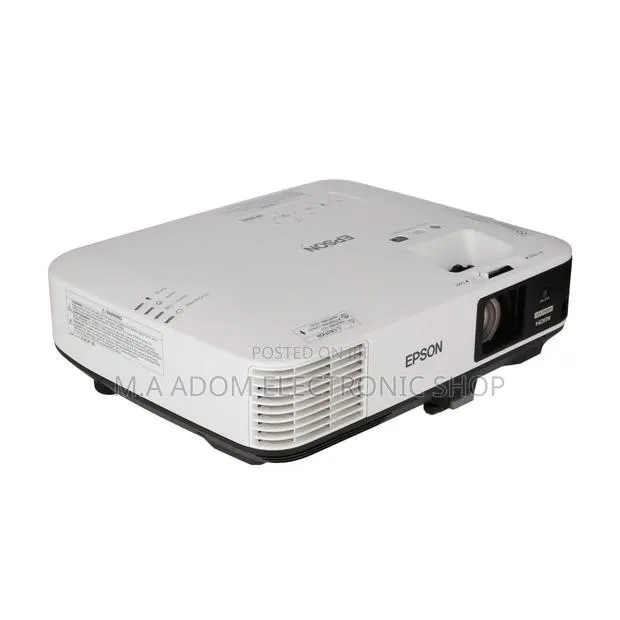 Epson Eb-2250u 3800 Lumen Multi Media Projector · Photo 1