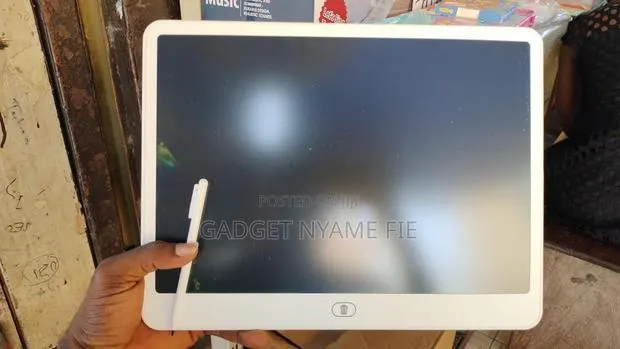 16 Inches Writing/Drawings Pad · Photo 1