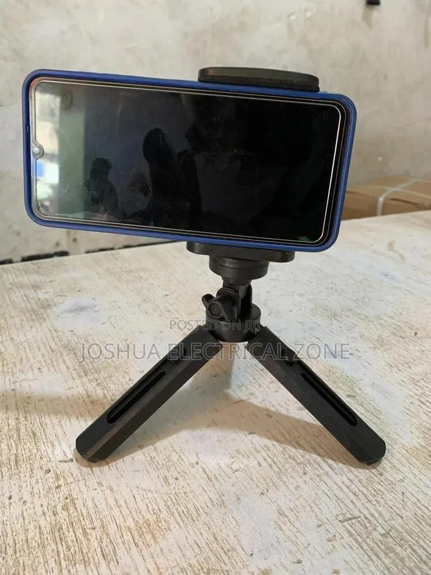 Phone Tripod Stand Grip Mount Holder · Photo 6