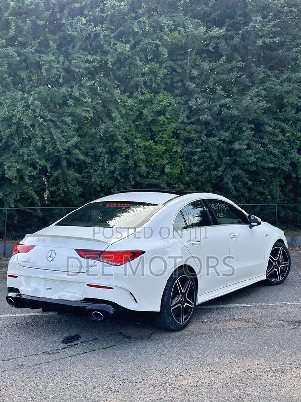 Mercedes-Benz CLA-Class AMG CLA 35 4MATIC Sedan 2020 White · Photo 4