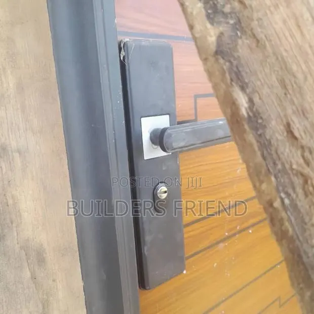 Standard Security Door Handle in Box · Photo 1