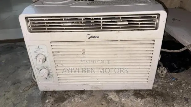Window Air Conditioner · Photo 1