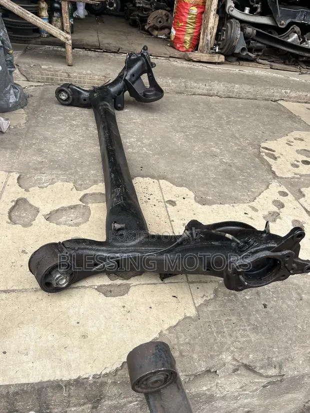 Toyota Sion Beam/Axle · Photo 1