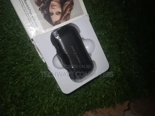 Media 7 Plus Earbuds · Photo 1
