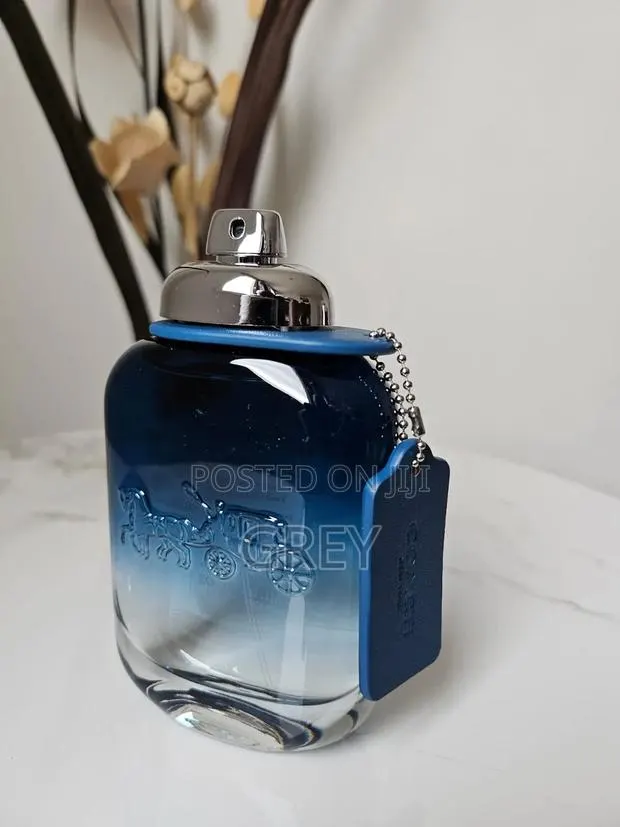 Luxury Perfumes · Photo 1
