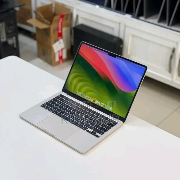 New Laptop Apple MacBook Pro 2023 M3 16GB Apple M3 SSD 512GB · Photo 1