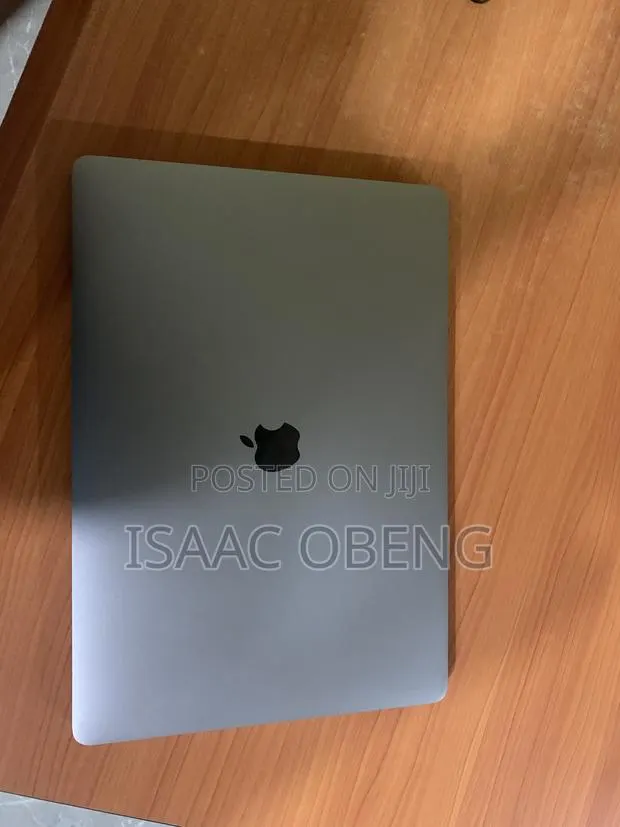Laptop Apple MacBook 2018 16GB Intel Core i7 SSD 500GB · Photo 1