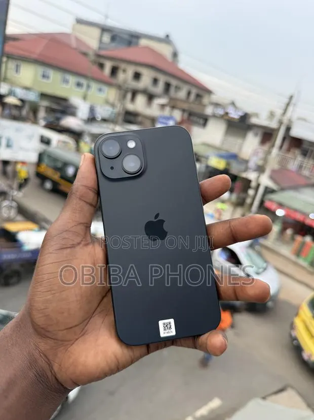 Apple iPhone 15 128 GB Black · Photo 1