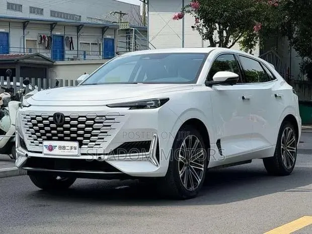 Changan UNI-K 2024 White · Photo 1