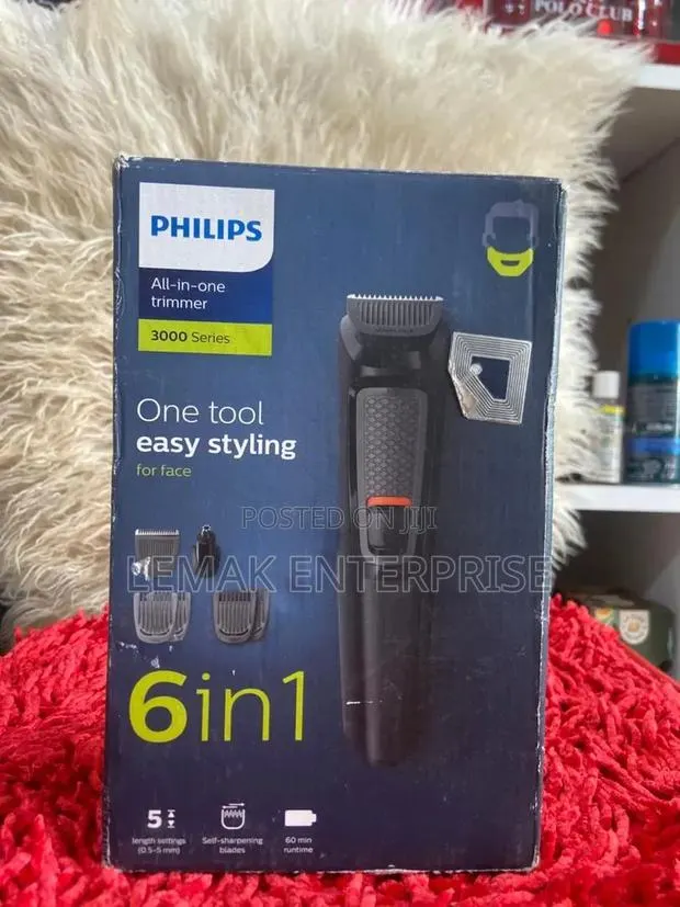 Philips Multigroom Series 3000 6-in-1 All-in-one Trimmer · Photo 1
