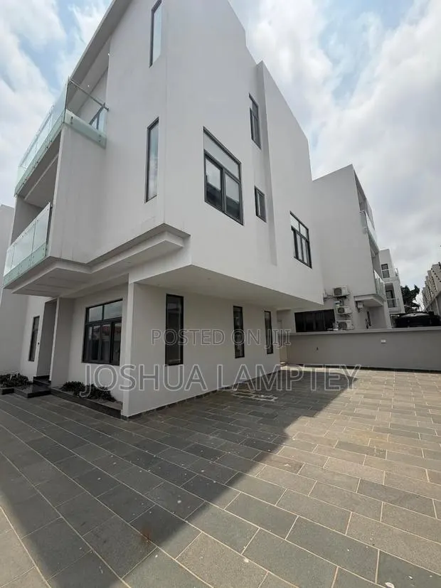 4bdrm House in East Legon A&C, A&C Mall Area for rent · Photo 1