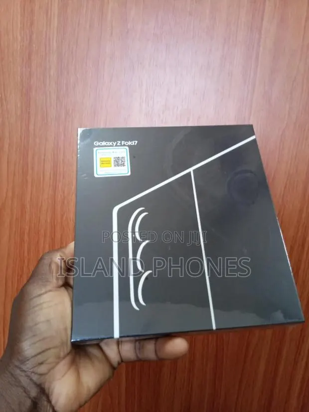 New Samsung Galaxy Z Fold7 256 GB Black · Photo 1
