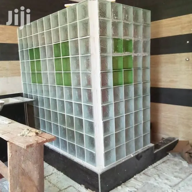 Professional Glass Blocks Installer/Installation · Photo 1