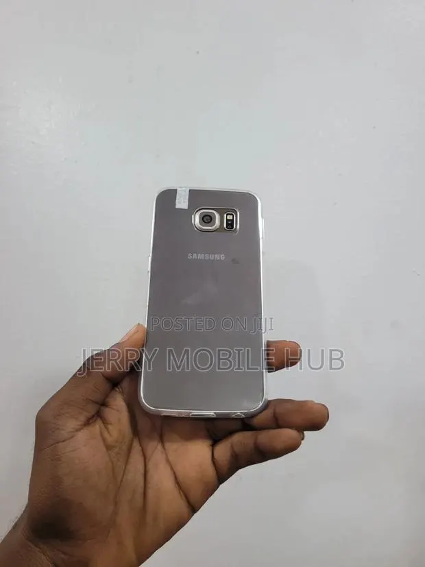 Samsung Galaxy S6 edge 32 GB · Photo 1