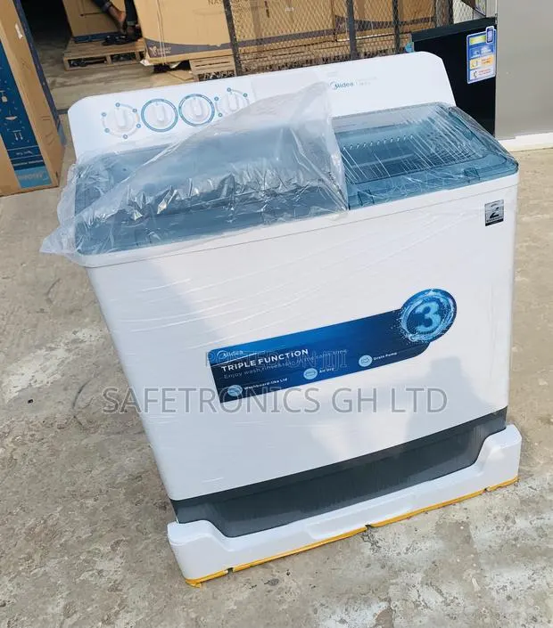 Get AquaWash 18kg TopLoad Midea White WashingMachine · Photo 1