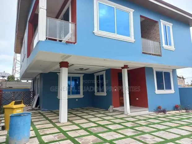 4bdrm Duplex in Suadom Properties, Baatsona Total for rent · Photo 1