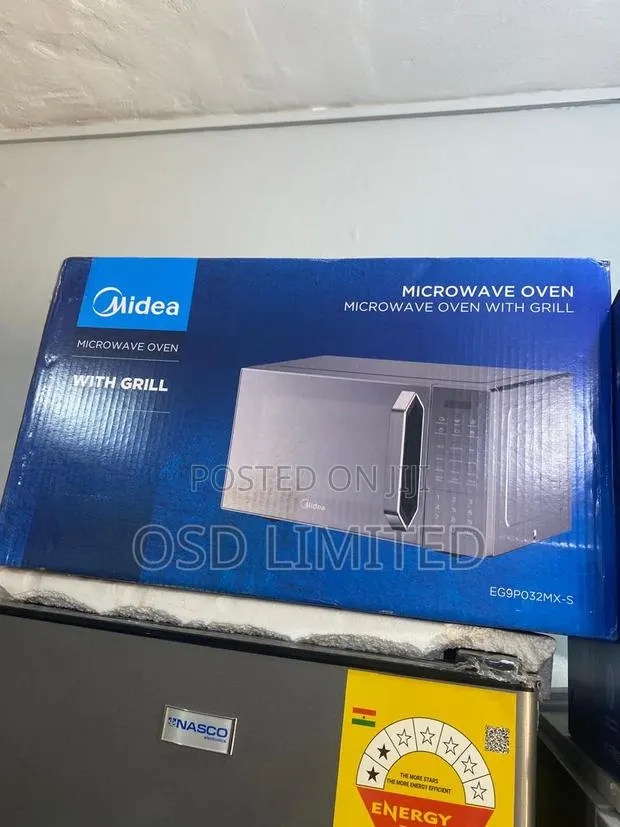 Midea 30L Digital Solo Inverter Quattro Microwave Oven, Sliver · Photo 1