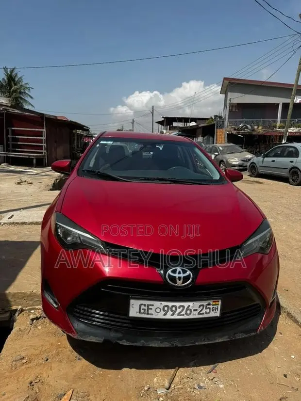 Toyota Corolla 2019 Red · Photo 1