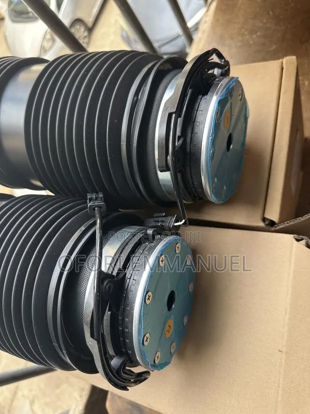 Benz E-Class /W213/E53/E63/E43 Back Balloon 17-23 · Photo 1