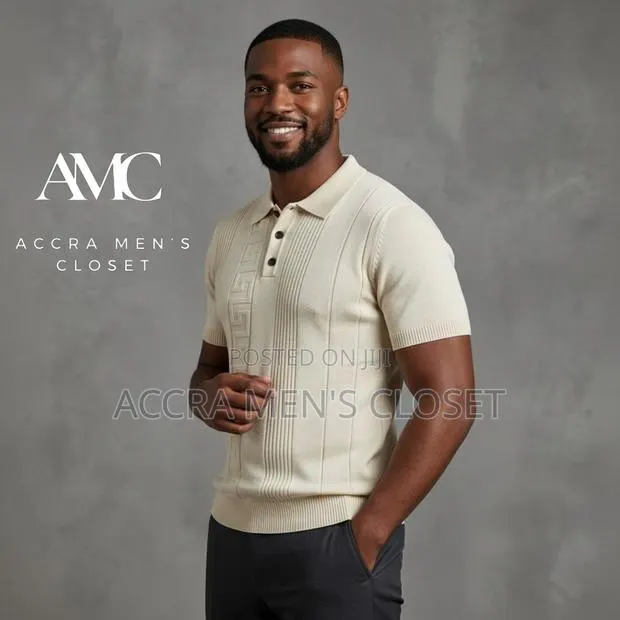 Men's Knitted Short Sleeves Shirt · Photo 1