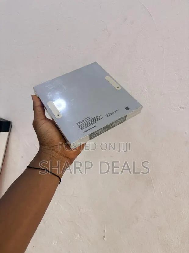 New Google Pixel 10 Pro Fold 256 GB Blue · Photo 1