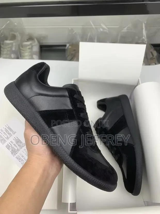 Original Maison Margiela Low All Black · Photo 1