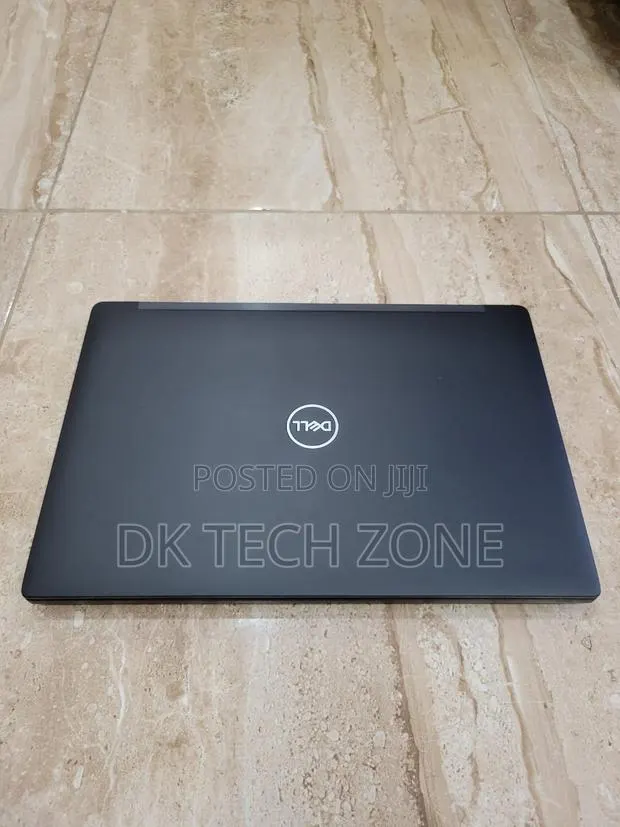 Laptop Dell Latitude 7390 8GB Intel Core i5 SSD 256GB · Photo 1