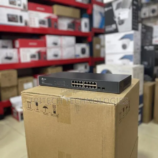Tp-Link Tl-Sg2218jetstream 16-Port Gigabit Smart Switch With 2 SFP · Photo 1