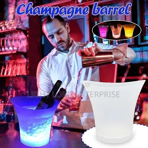 Party Ice Bucket With Light Champagne · Photo 1