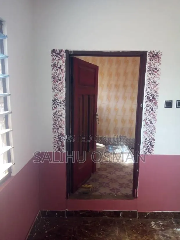 Painting and Decorating · Photo 1