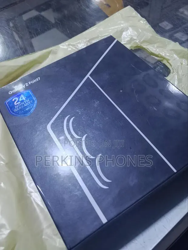 New Samsung Galaxy Z Fold7 256 GB Black · Photo 1