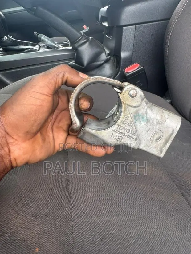 2016 Toyota Tacoma Steer Lock · Photo 1