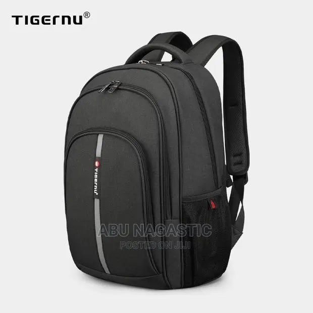 Laptop Traveling Backpack Bag · Photo 1