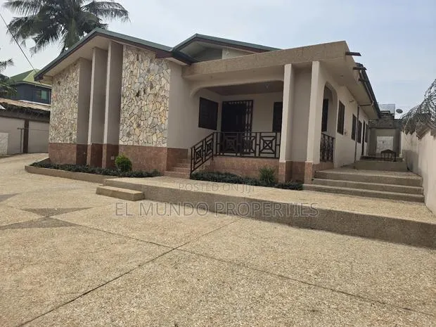 4bdrm House in Nyankyerenyease, Kumasi Metropolitan for rent · Photo 1