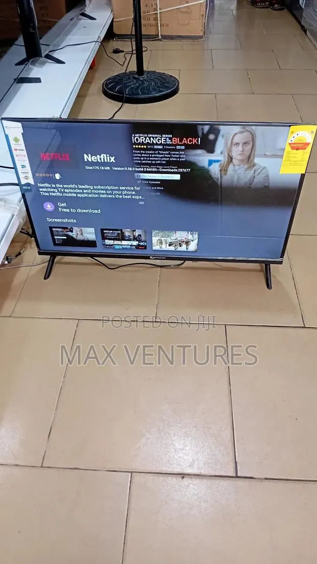 Slim Frameless 32"Tv Smart Dolphine Bay 32"Smart Tv · Photo 1