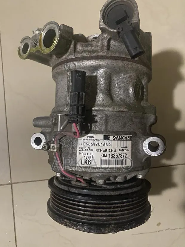 Hyundai AC Compressor/ AC Motor · Photo 1